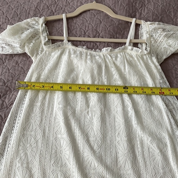 NWOT White Lacey cold shoulder dress XS from love, FIRE - Picture 5 of 9